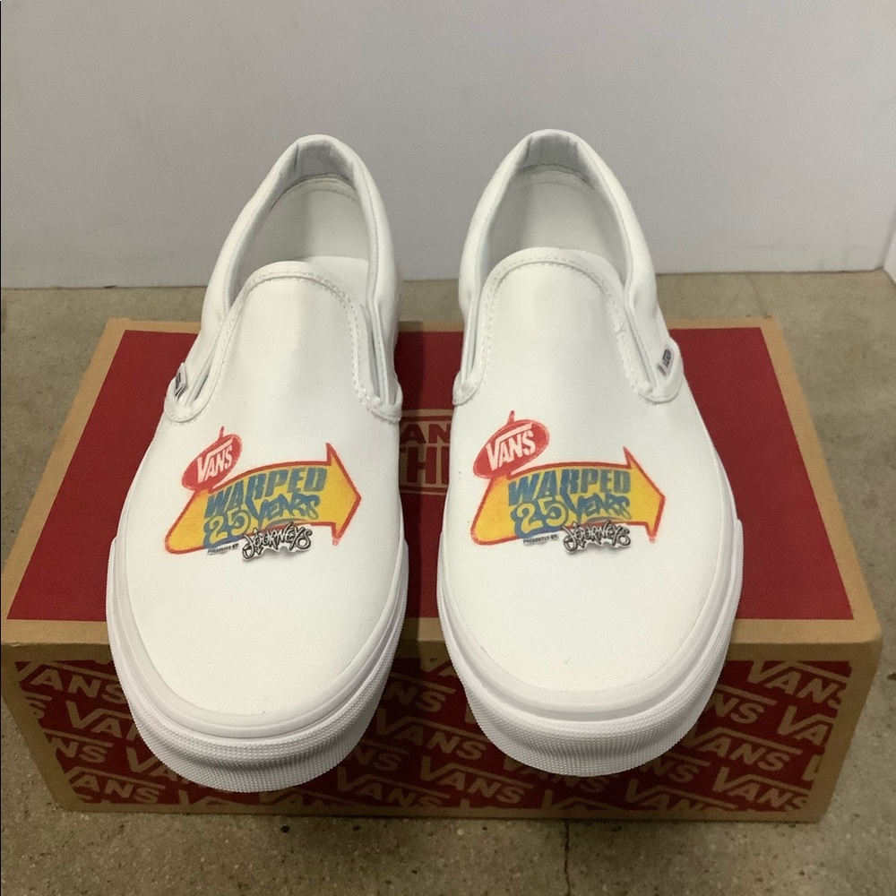201 Classic Slip -On
True White